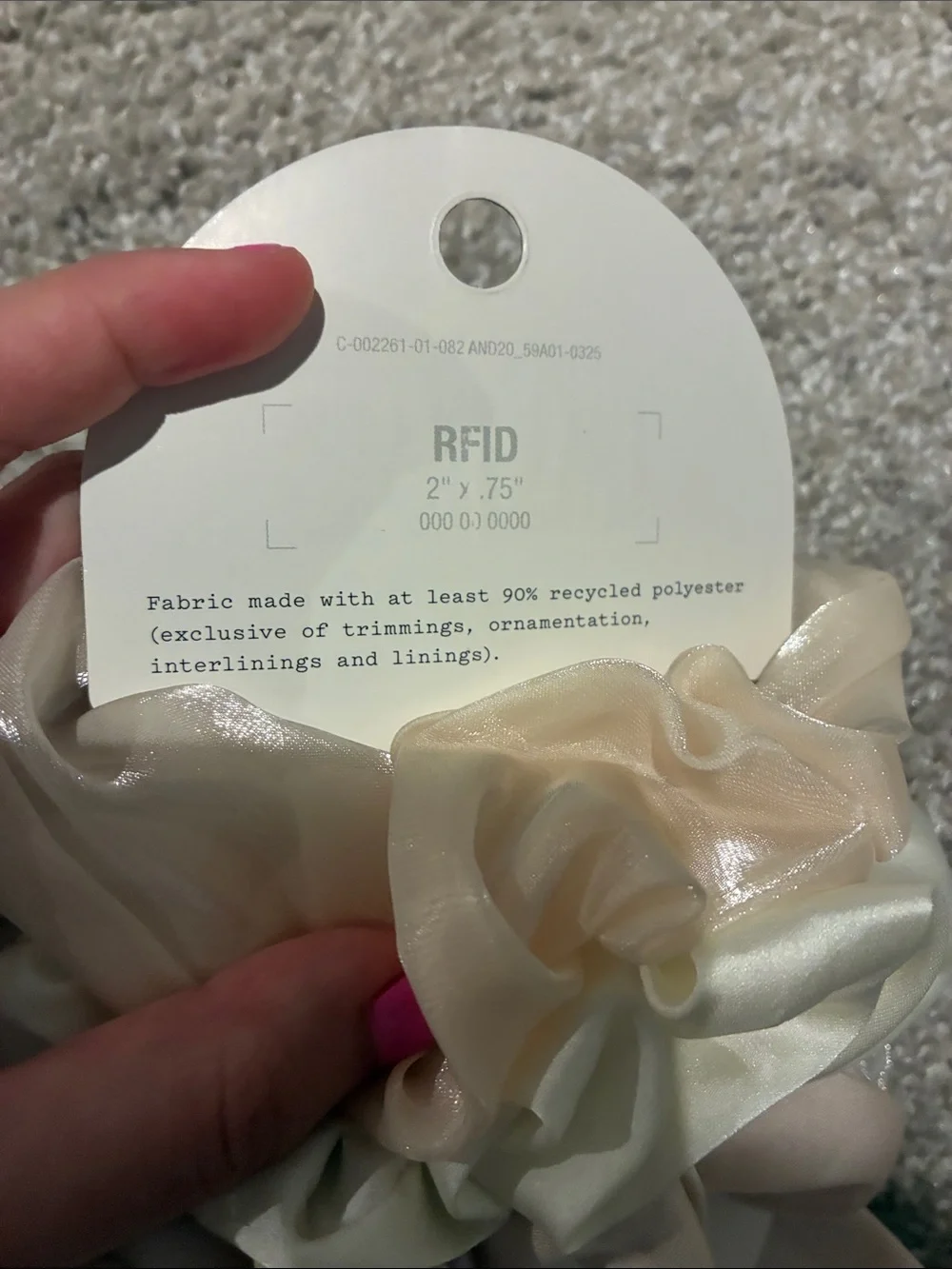 FREE‼️BUNDLE IT a new day Cream Satin Pearl Bow & Scrunchie Set